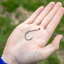Load image into Gallery viewer, Reaction Tackle Heavyweight Catfish Circle Hooks - Offset Octopus Hooks (25 Pack) - New